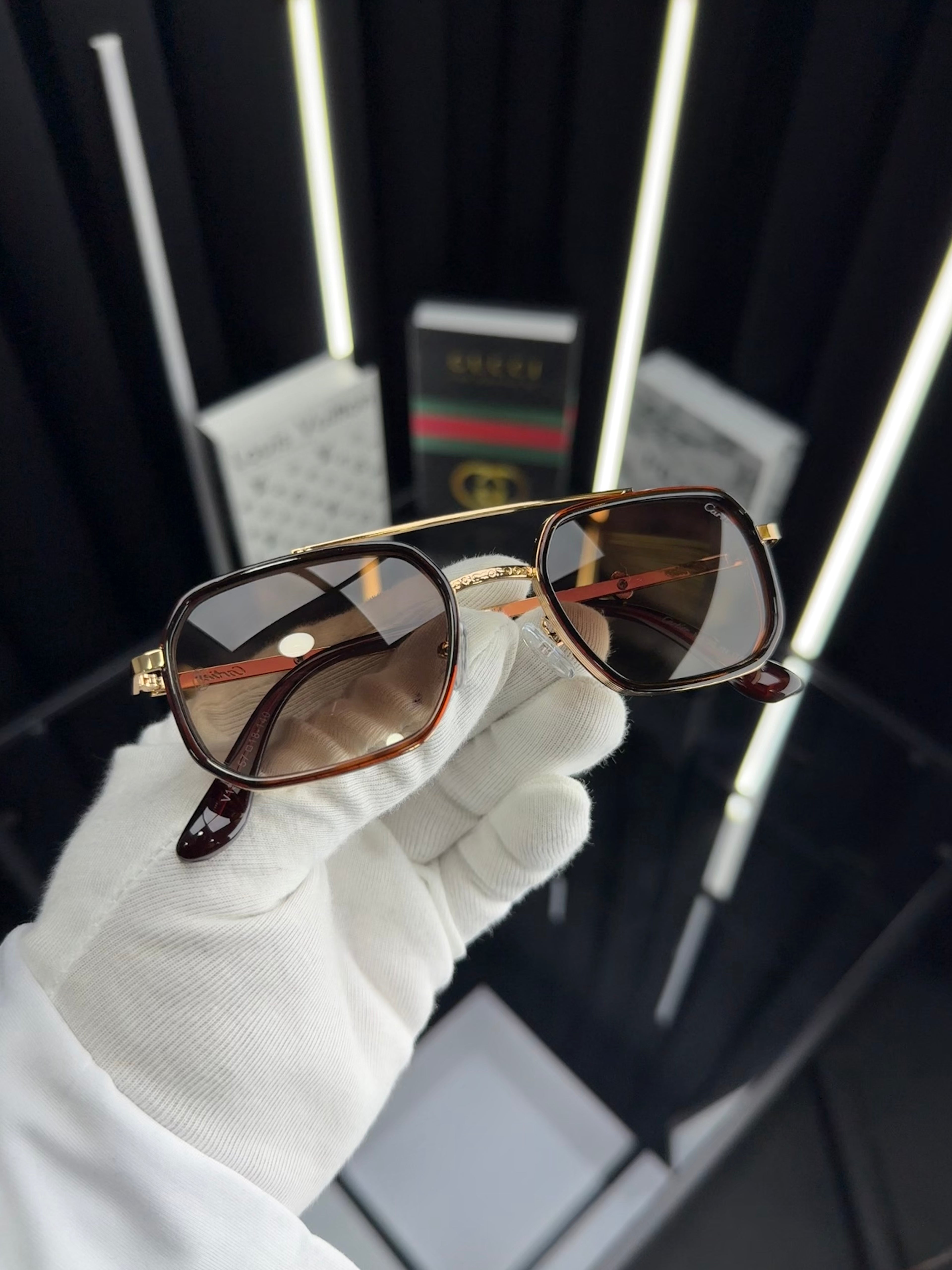 Cartier 152