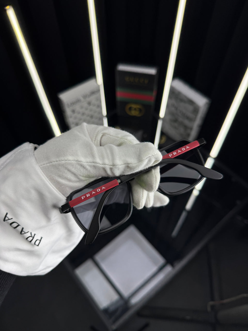 Prada 128 gözlük