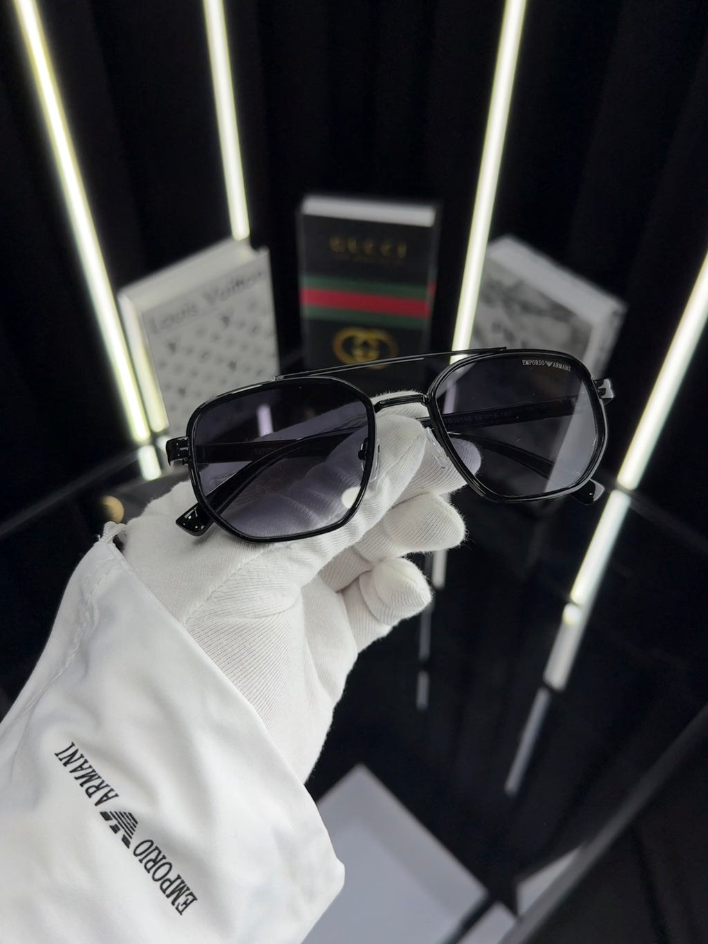 Armani 142