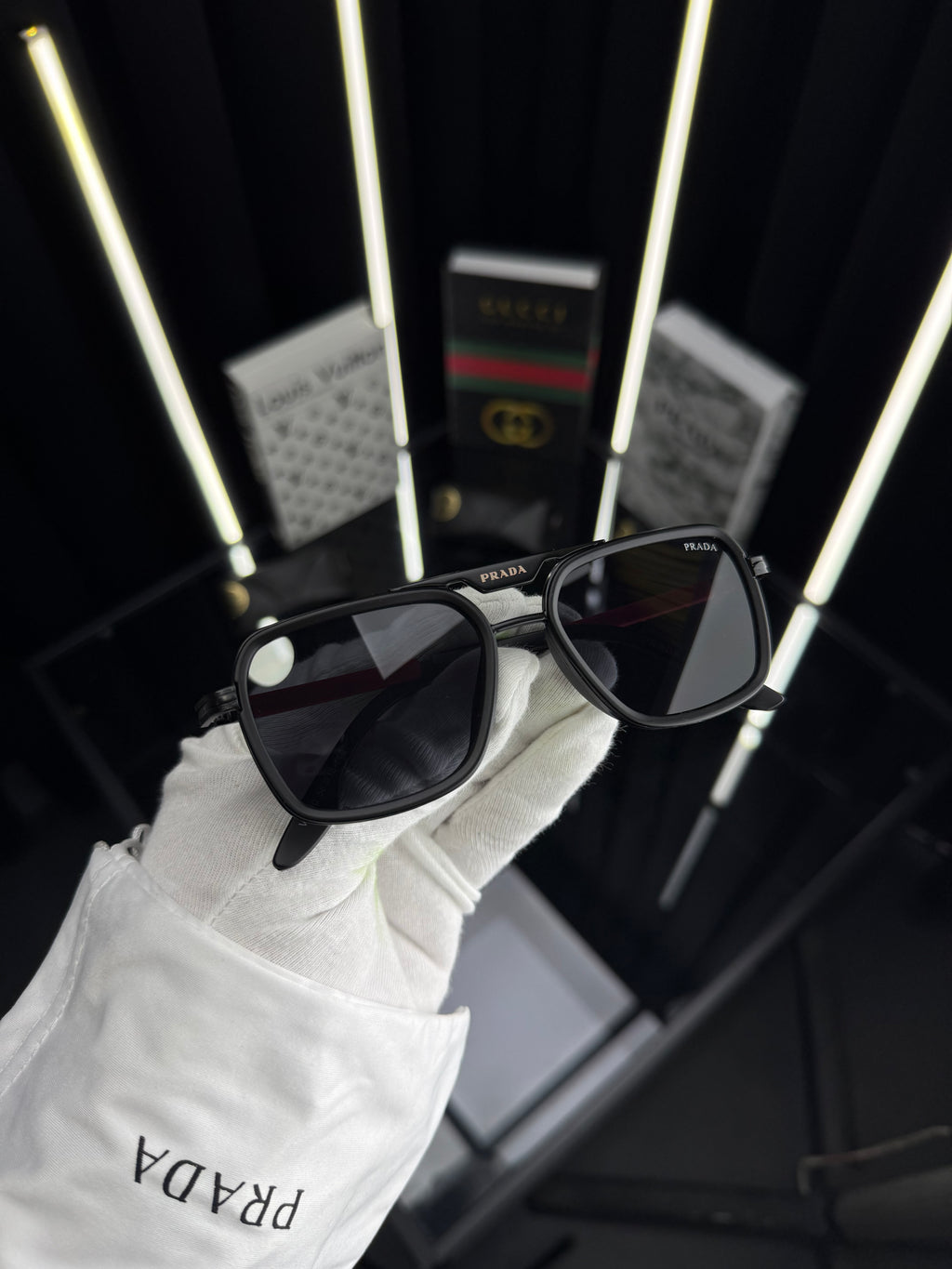 Prada 128 gözlük